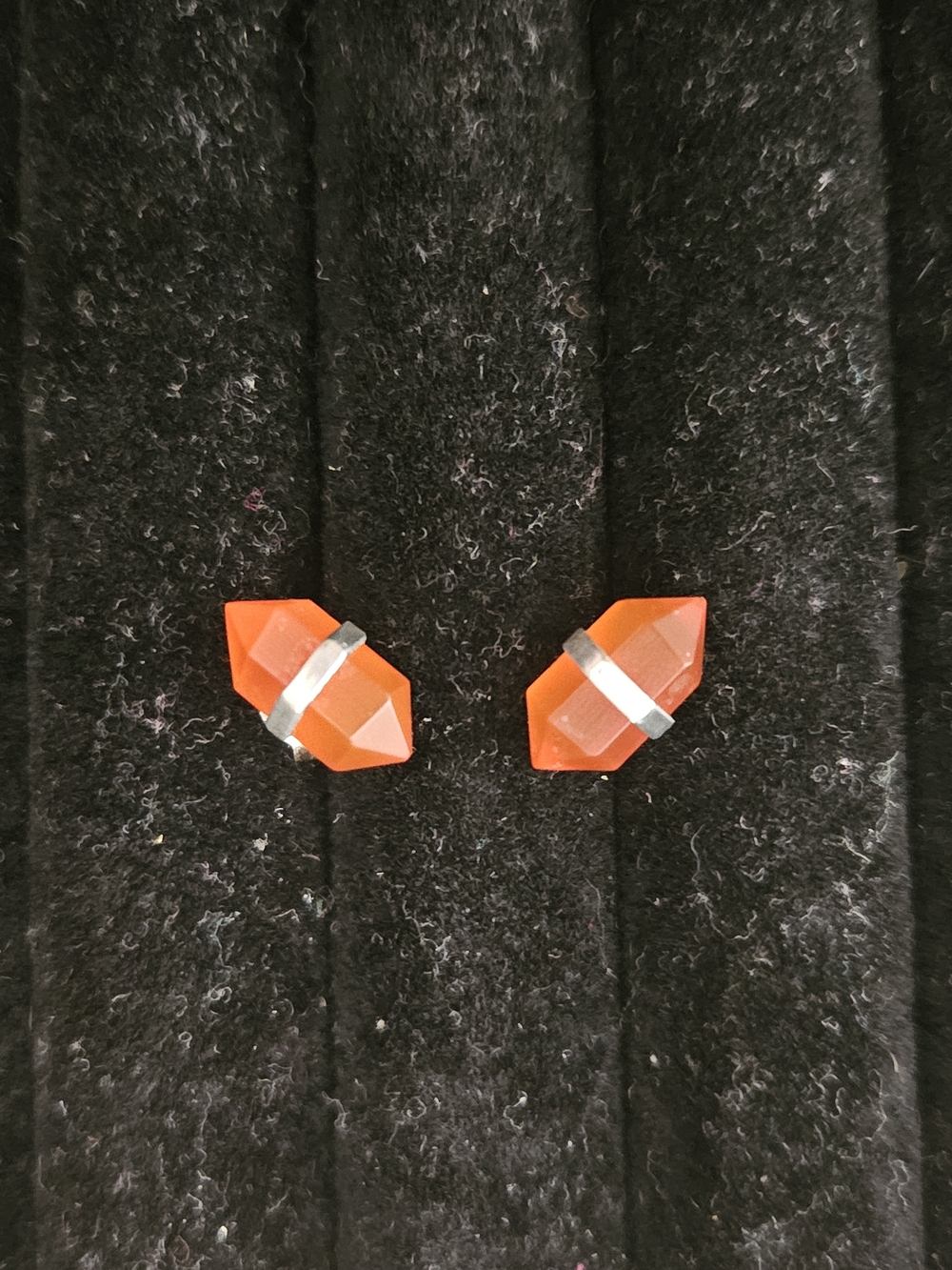 925S Carnelian Crystal Double Point Stud Earrings